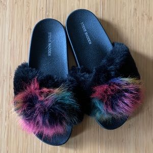 Steve Madden Slippers 10-11
